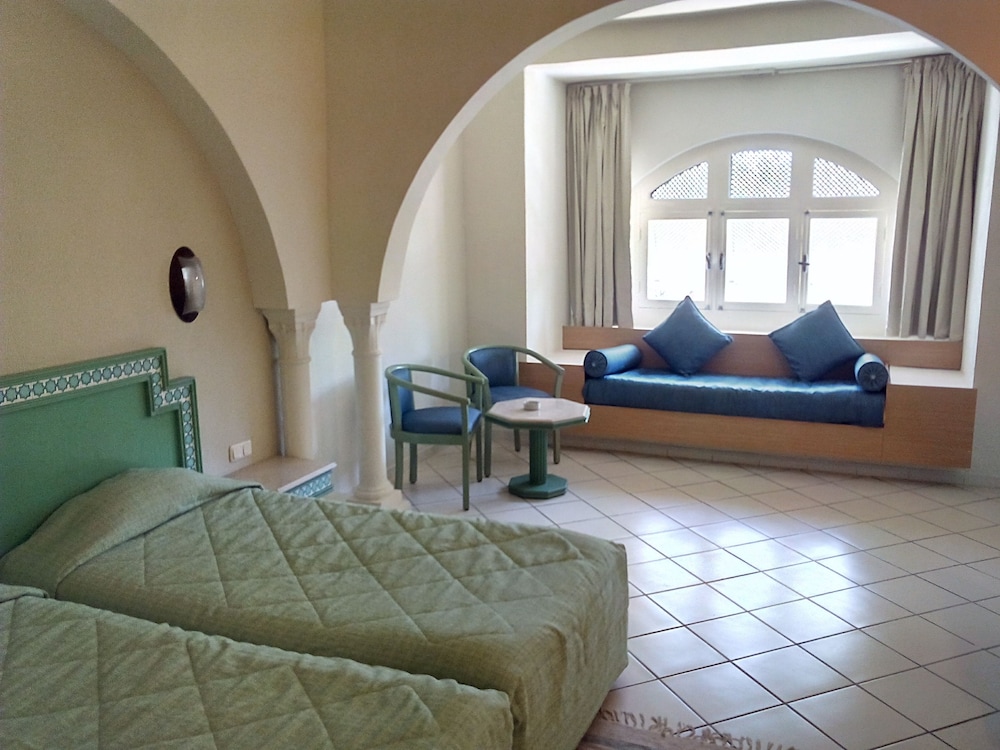 Standard Room - Photo 5