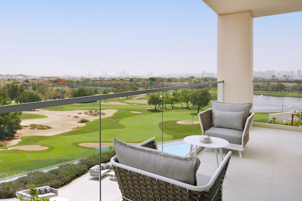 Grand Executive Suite Golf View photo 1