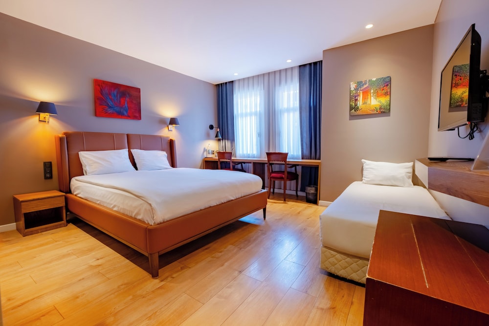 Premium Double or Twin Room photo 1