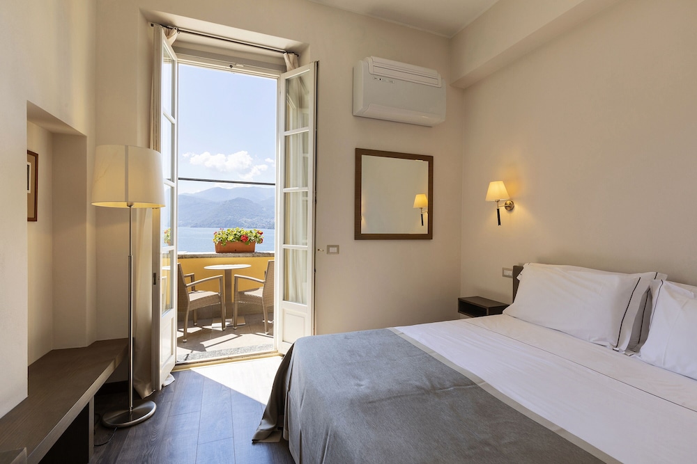 Premium Room, Balcony, Lake View