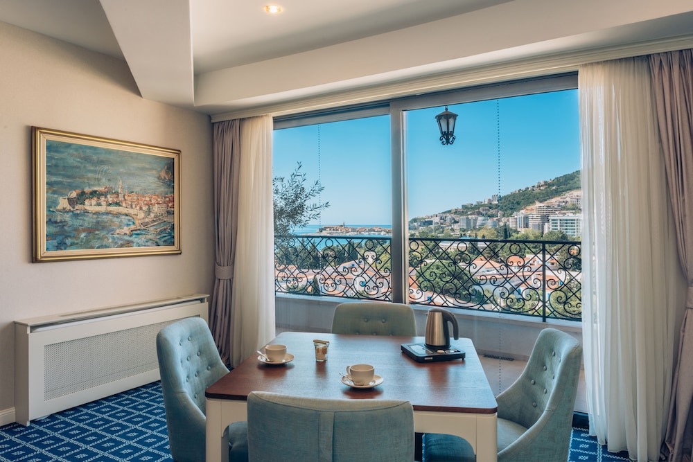 Family Room, Sea View (Suite, 2 Adults & 1 Child)