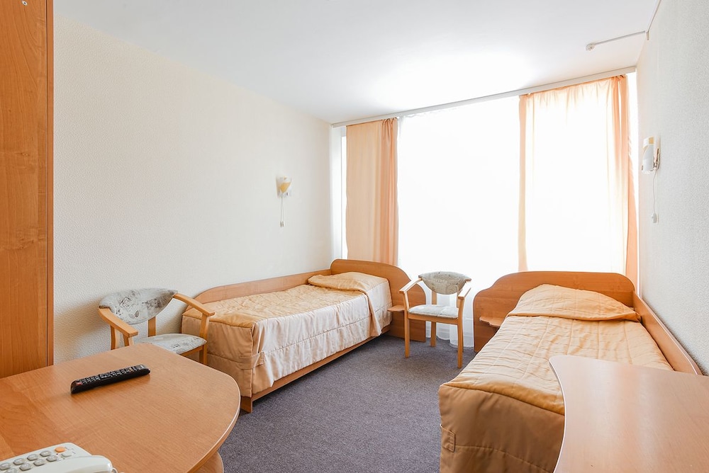 Standard Twin Room photo 2