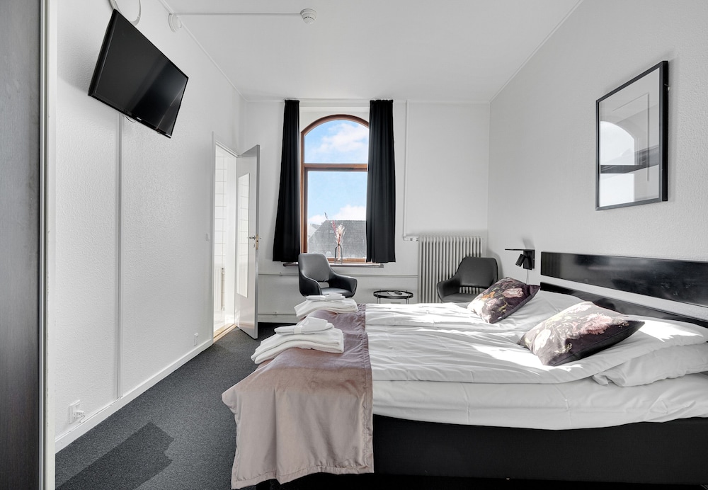 Standard Room photo 2