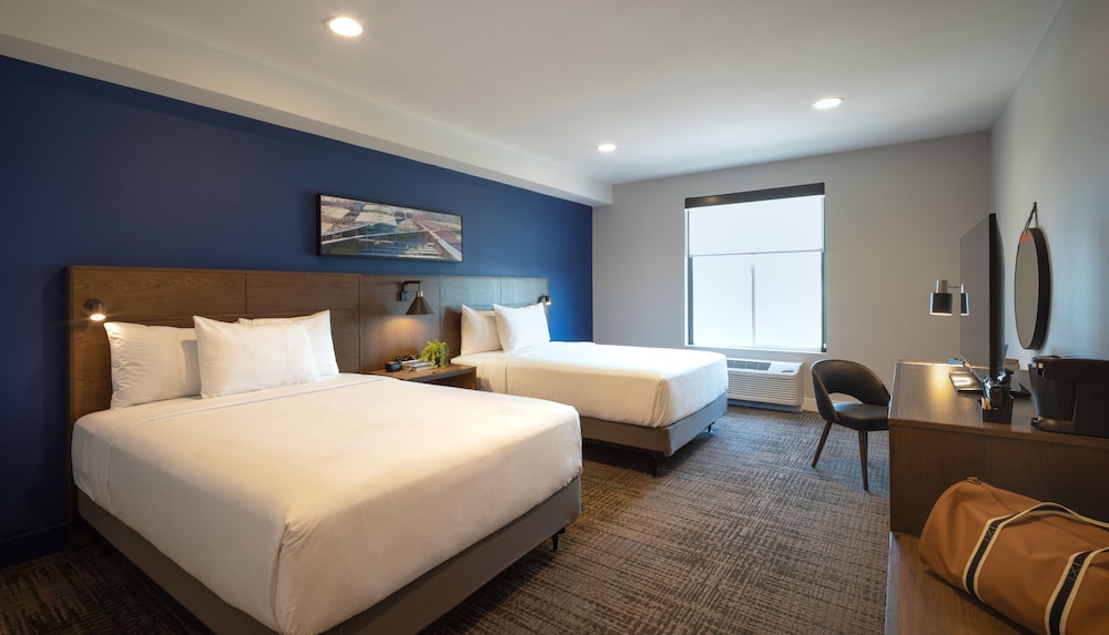 Room, 2 Queen Beds, Accessible photo 3