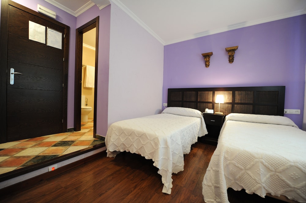 Double Room, City View, Tower (Double Bed) photo 2