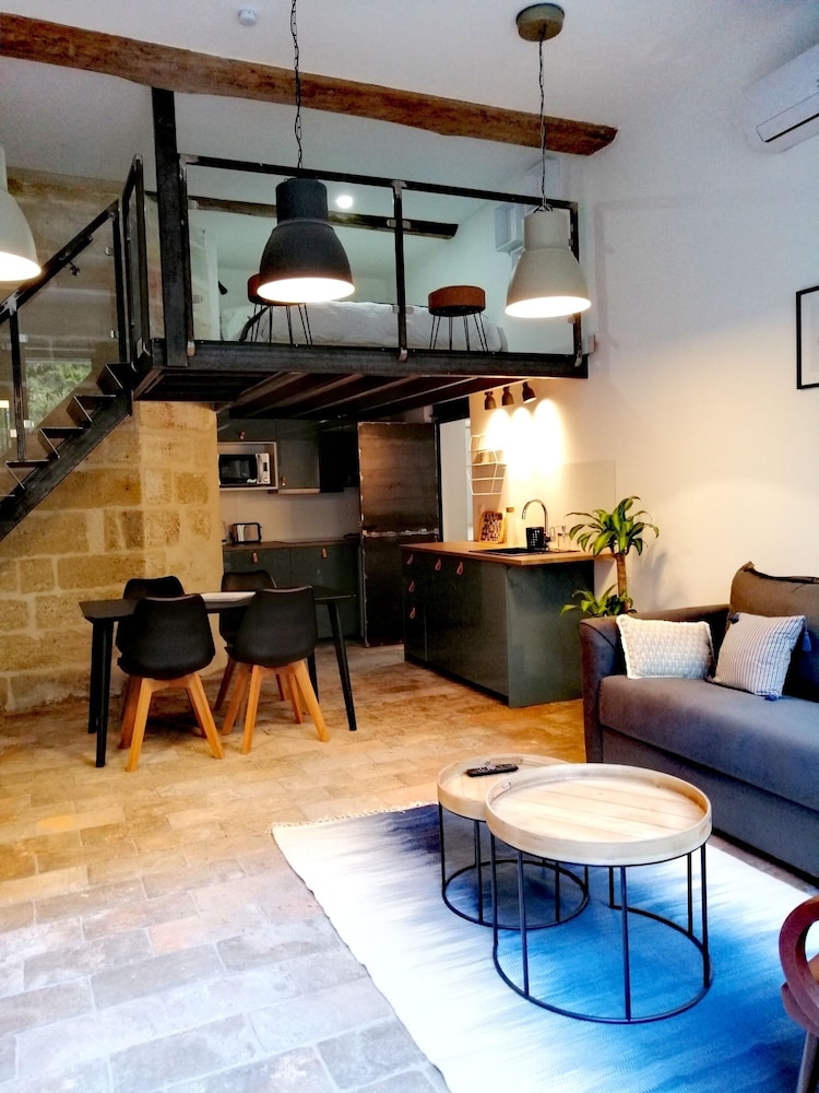 Signature Loft, Private Bathroom (Malicieuse ) photo 2