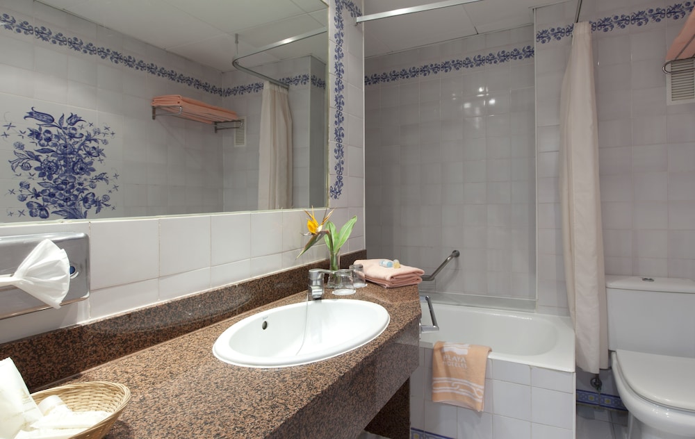 Double Room - Photo 5