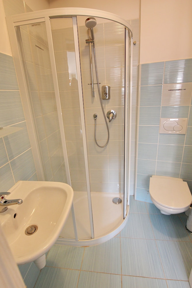 Double Or Twin Room photo 3