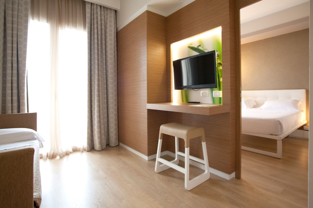 Family Suite, 1 Double Bed with Sofa bed, Balcony, Sea View
