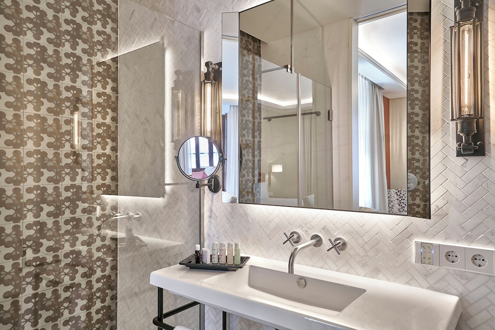 Double Room Single Use