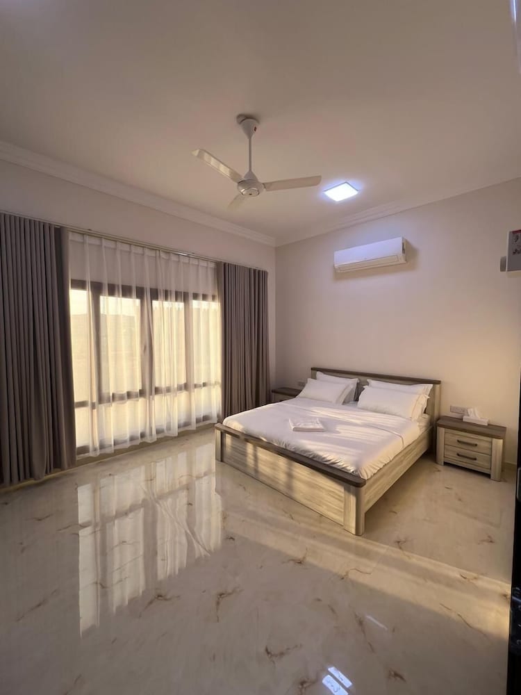 Classic Suite, Desert View