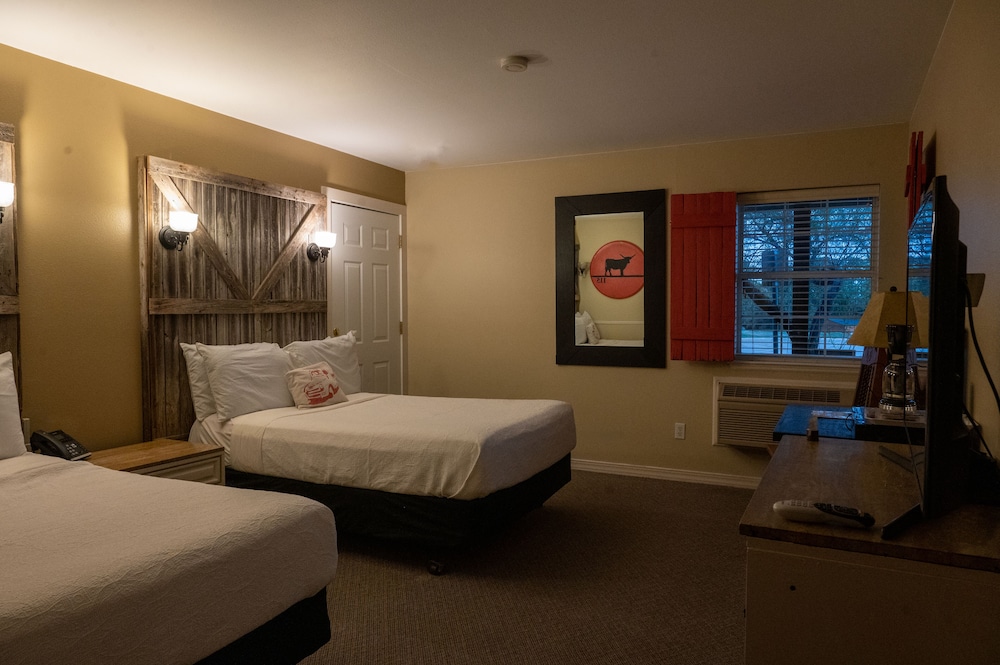 Room, 2 Double Beds, Non Smoking photo 3