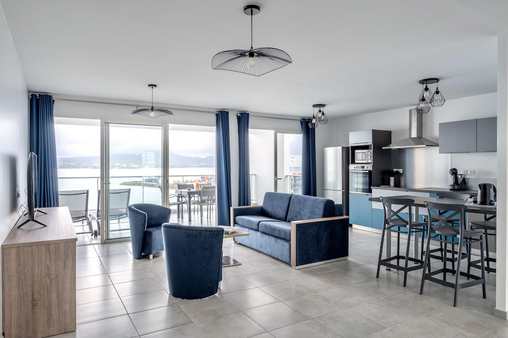 Family Apartment, 2 Bedrooms, 2 Bathrooms - Photo 1