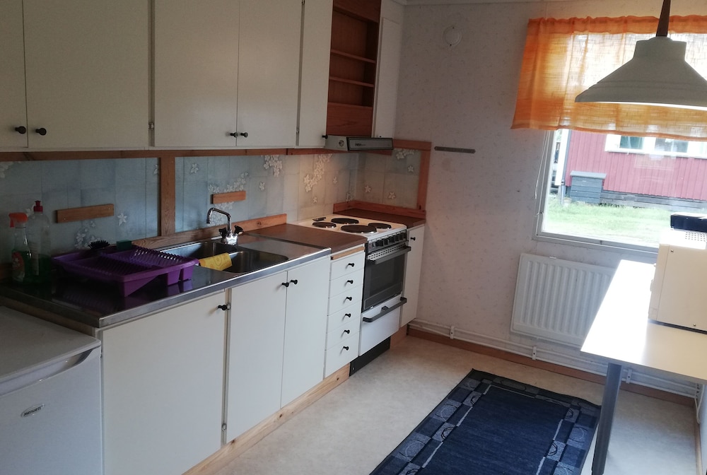 Cabin, 2 Twin Beds, Private Bathroom, Garden View photo 2