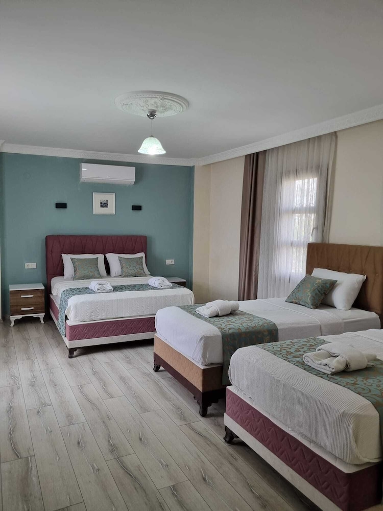 Family Quadruple Room, Ensuite