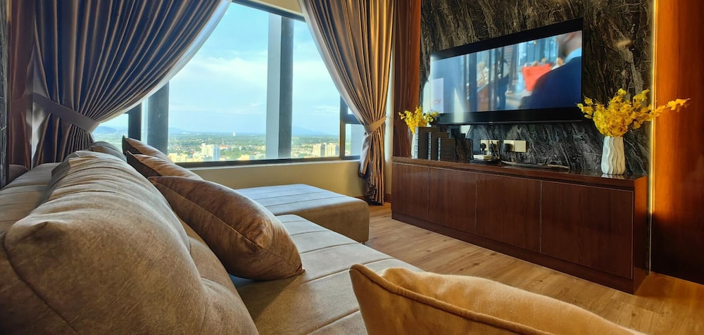 Family Apartment, 2 Bedrooms, Bathtub, City View