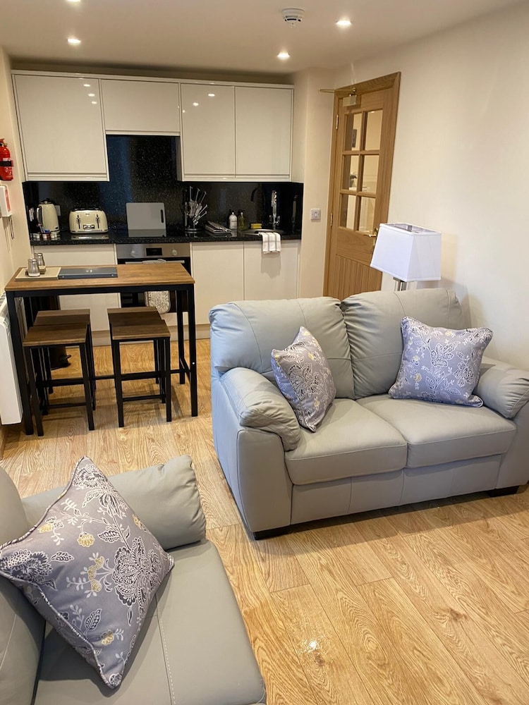Classic Apartment, Ensuite, City View (Apartment 8)