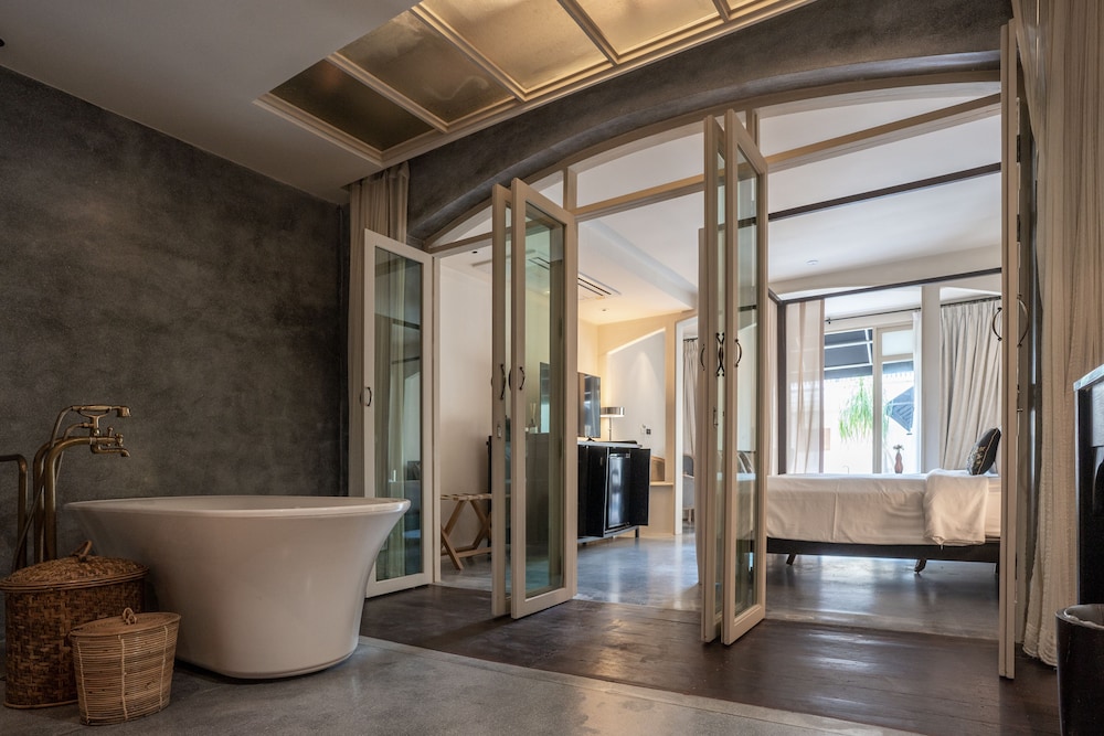 Sea Breeze Suite photo 3