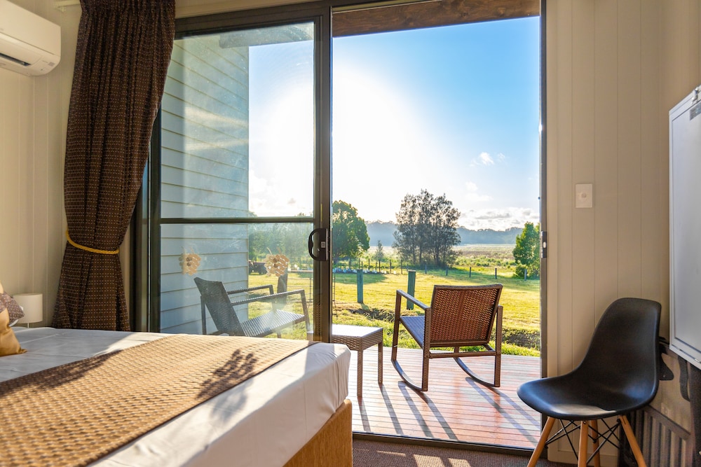 Comfort Double Room, 1 Queen Bed, Accessible, Lake View photo 1