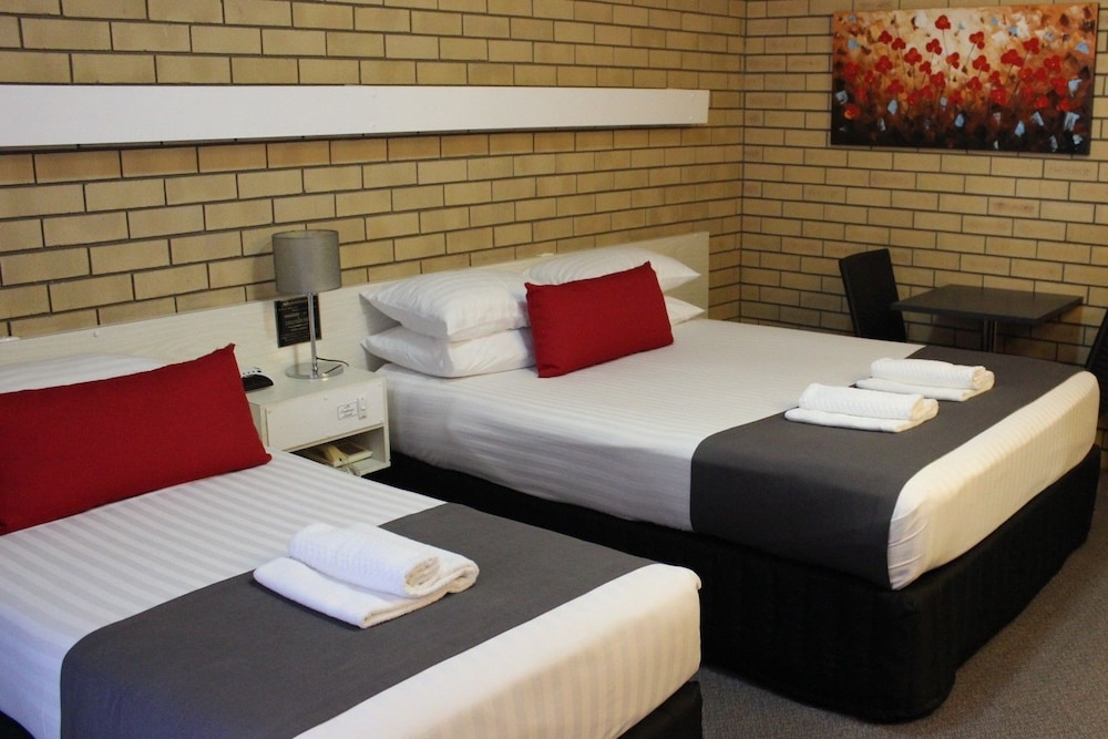 Deluxe Twin Room photo 3