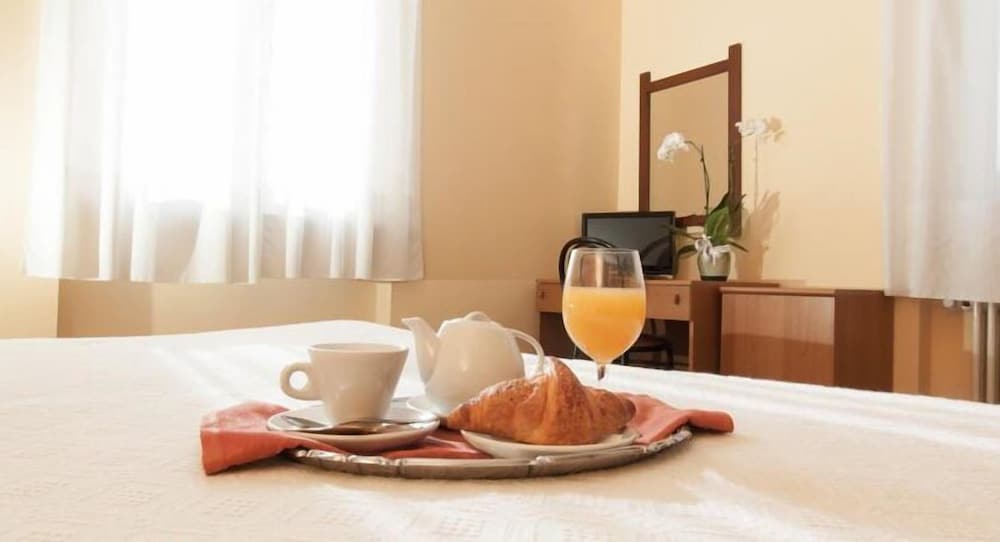Single Room photo 2
