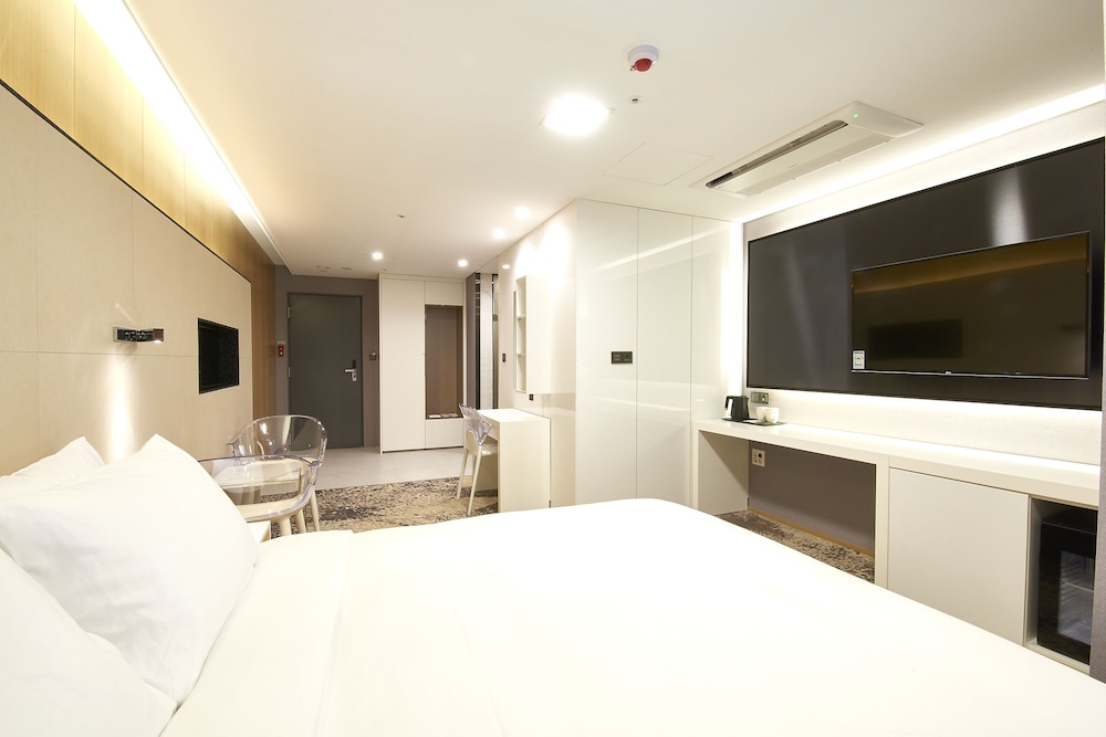 Deluxe Double Room photo 2