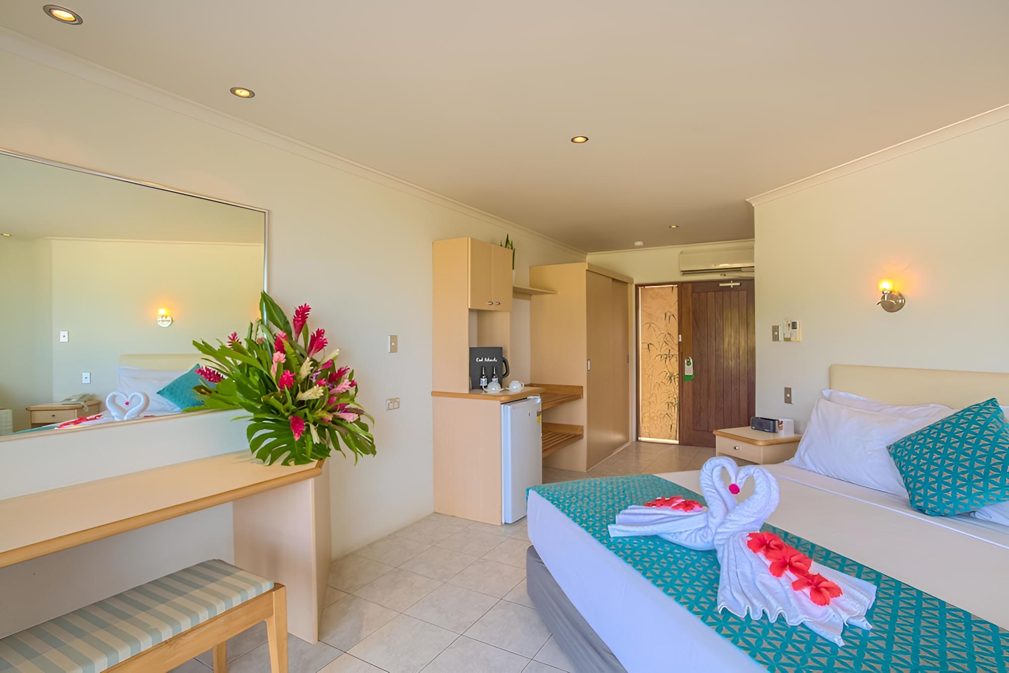 Deluxe Beachfront Room photo 3