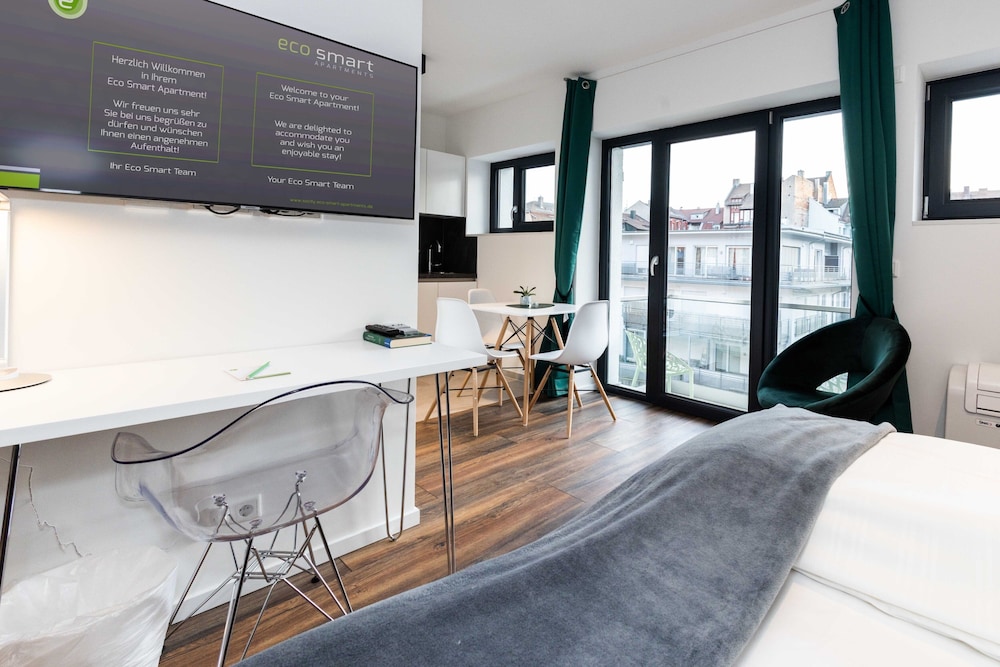 Superior Suite Apartment with sofa bed and balcony