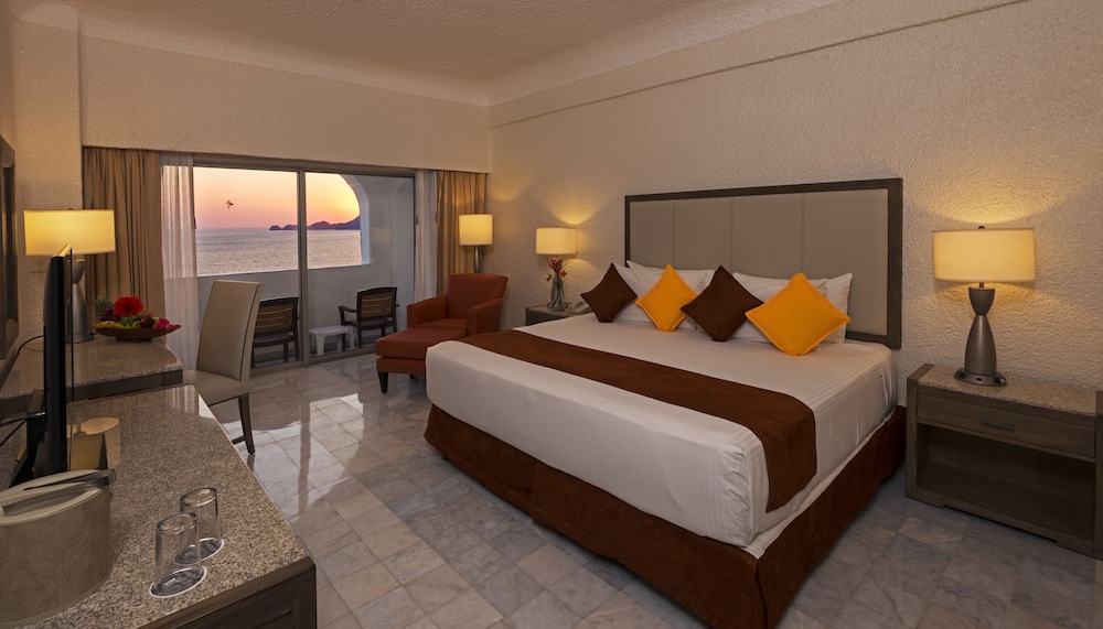 Standard Room, Ocean View photo 2