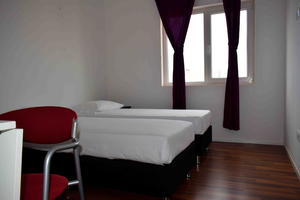 Double Or Twin Room photo 2