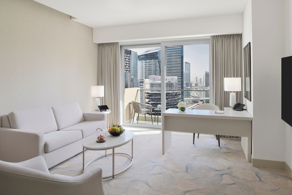 Premier Suite, 1 King Bed with Sofa bed, Marina View - Photo 7