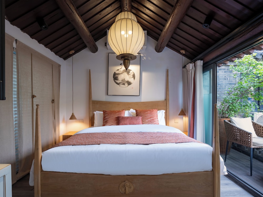 Courtyard Family Quadruple Room