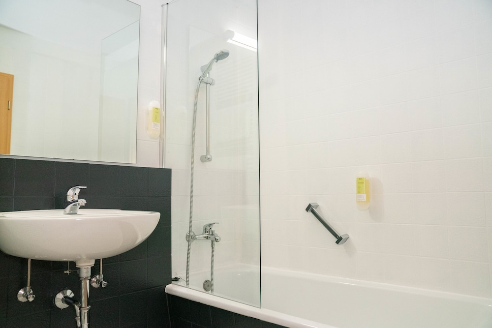 Basic Double Room - Photo 4