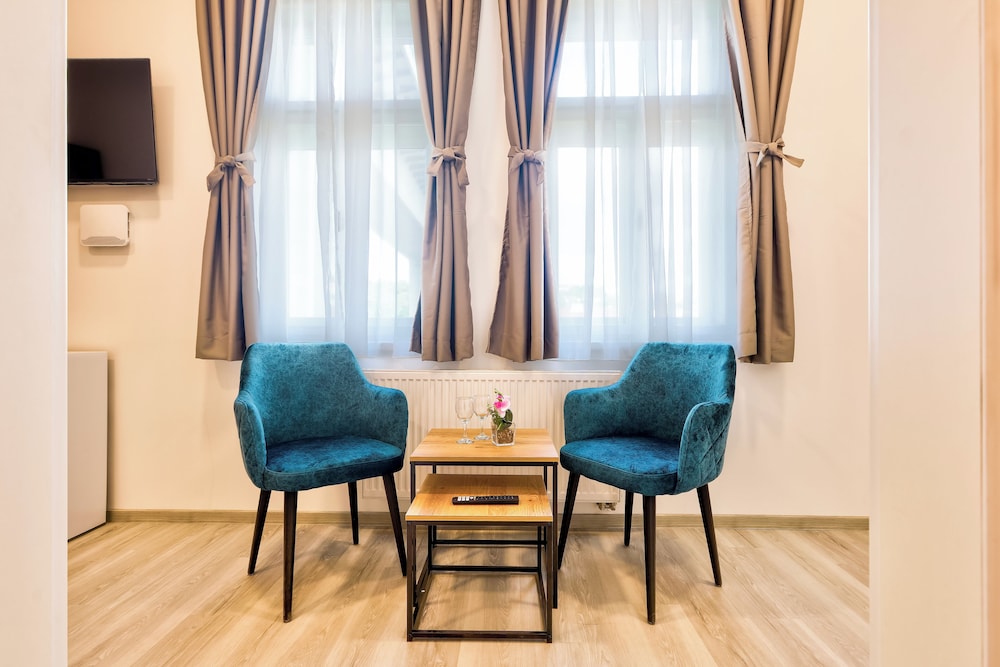 Comfort Studio, City View