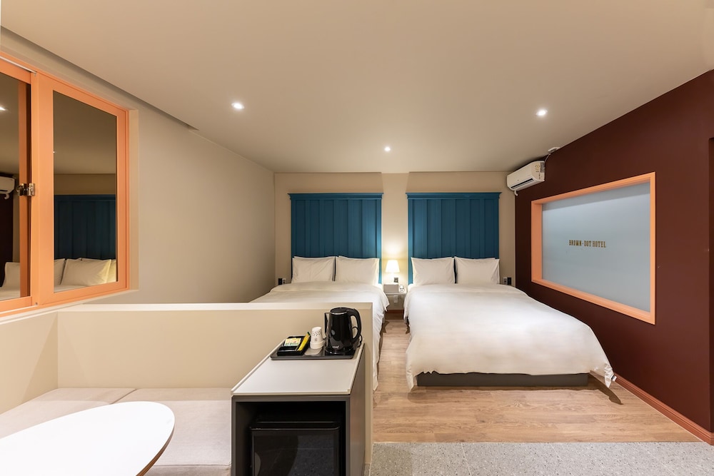 Suite Twin Room (Breakfast Provided Except for Monday) - Photo 7