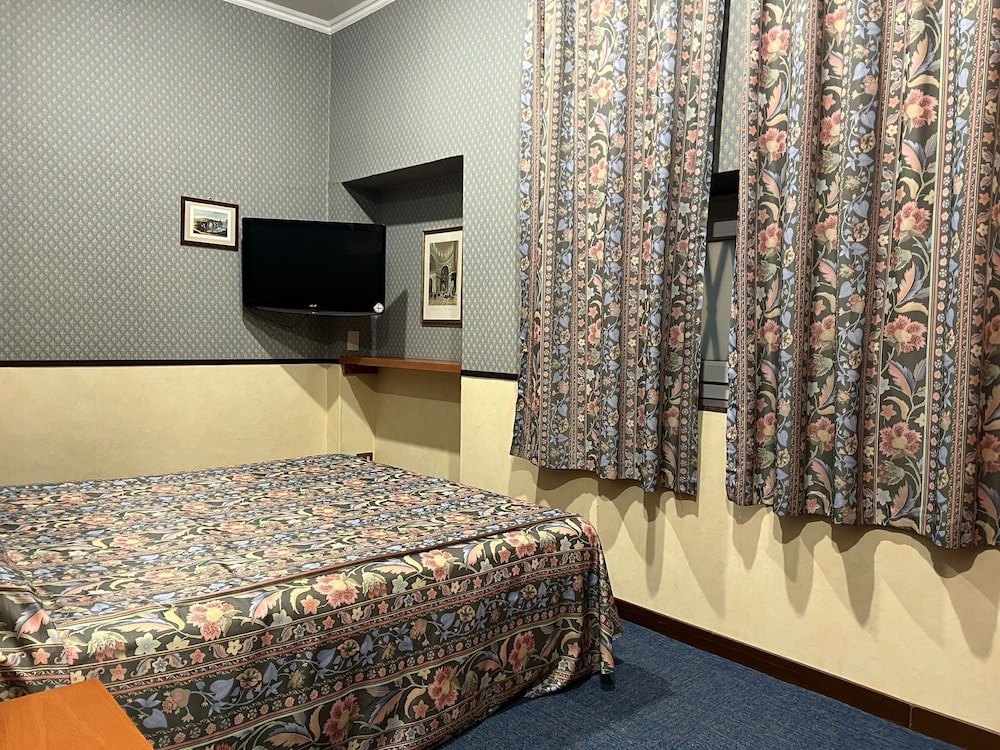 Economy Double Room photo 3