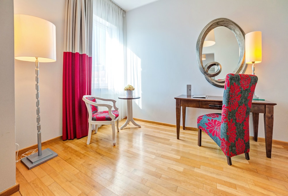 Superior Room, 1 Bedroom - Photo 5