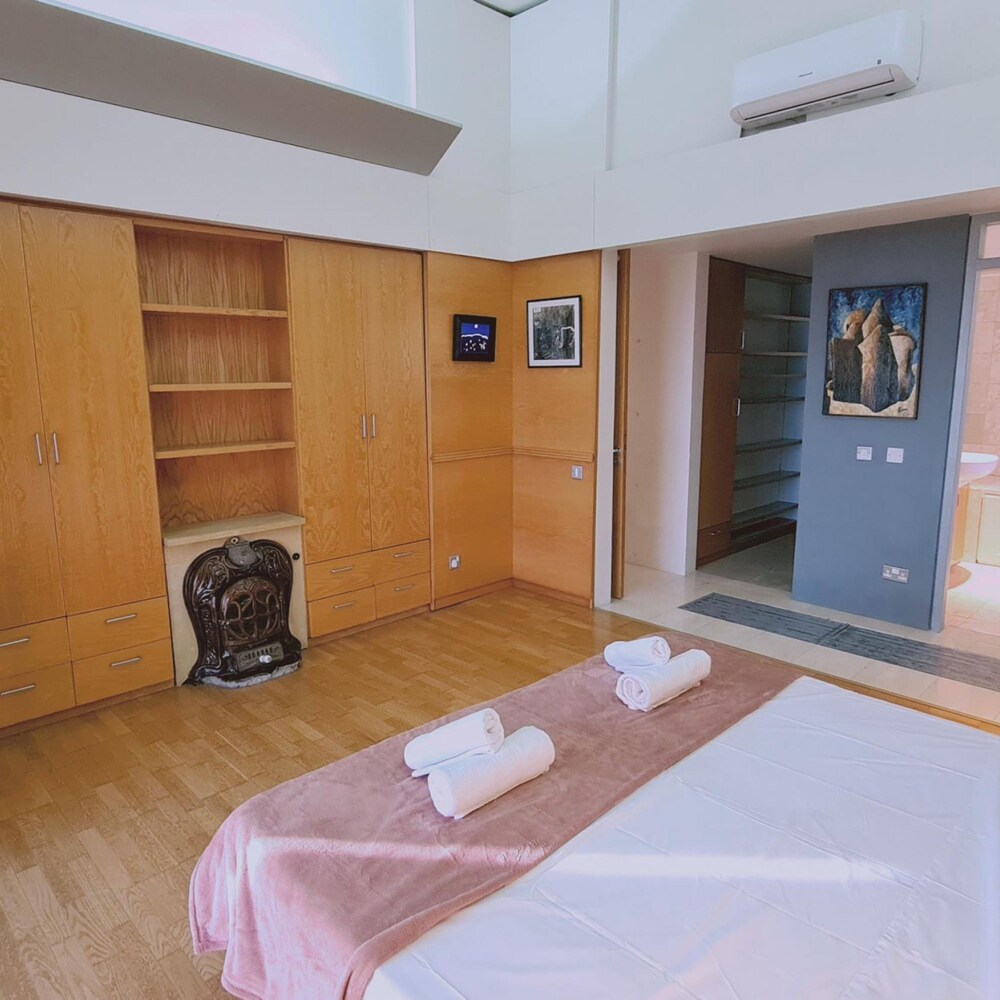 Villa photo 3