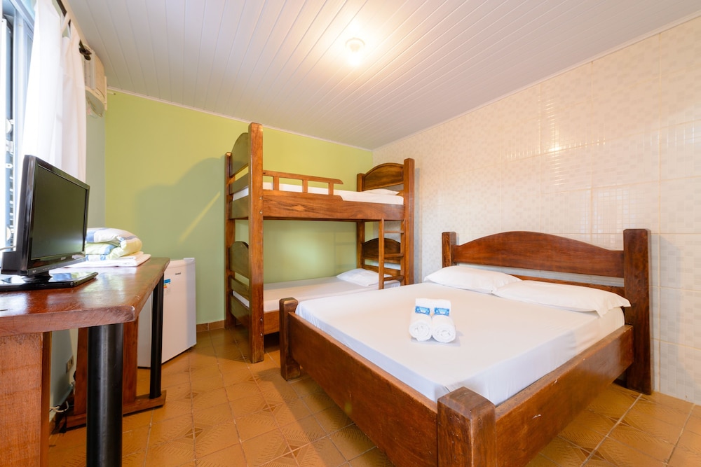 Quarto Quadruplo com estacionamento photo 1