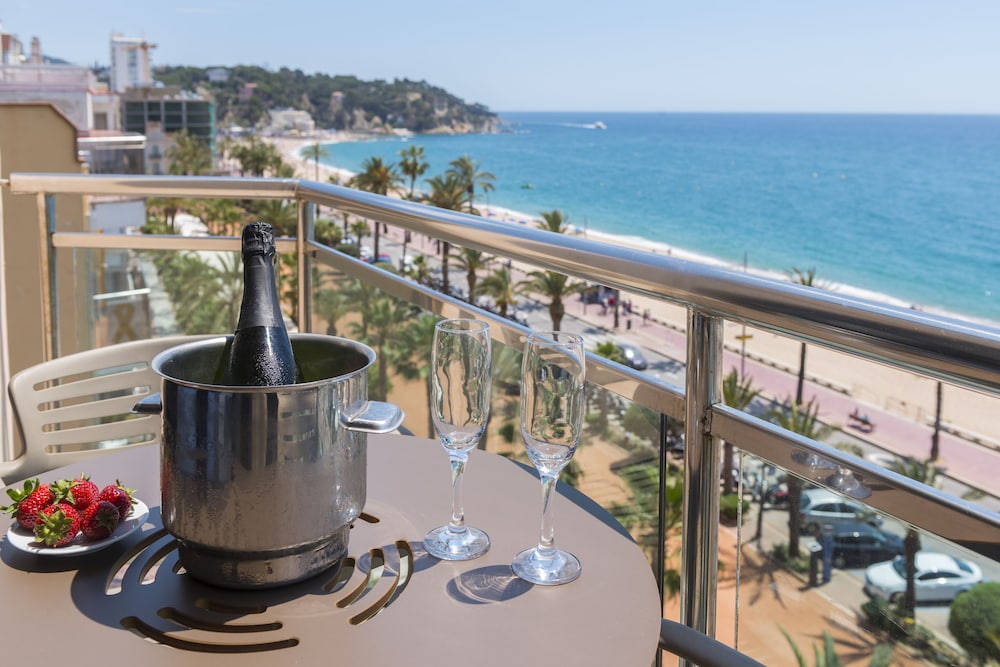 Comfort Double Room Single Use, Balcony, Sea View