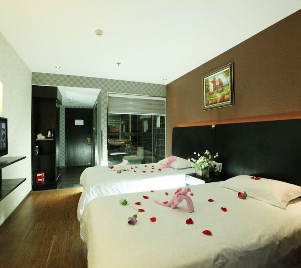 Design Twin Room