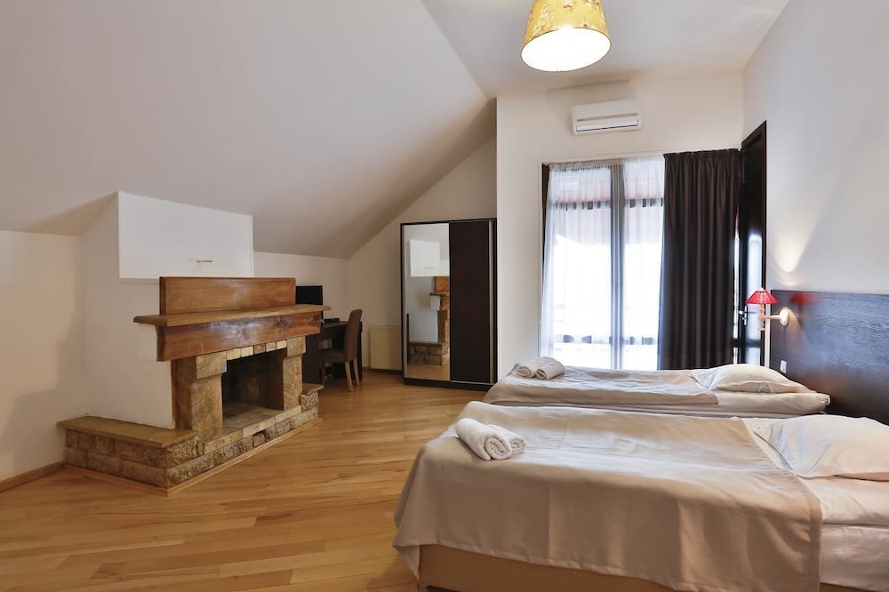 Grand Double Room photo 1