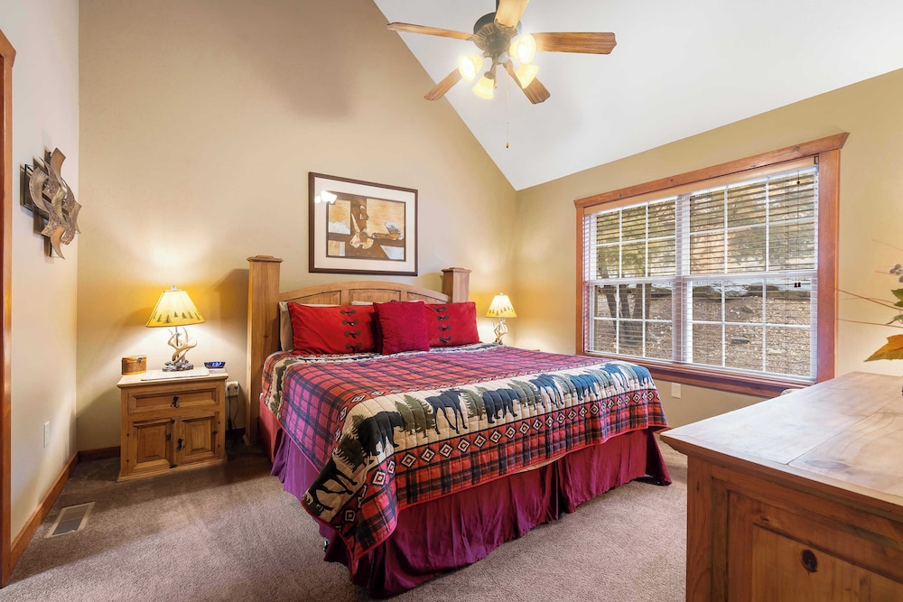 Cabin, Multiple Beds, Patio, Mountain View (Creekside) photo 2
