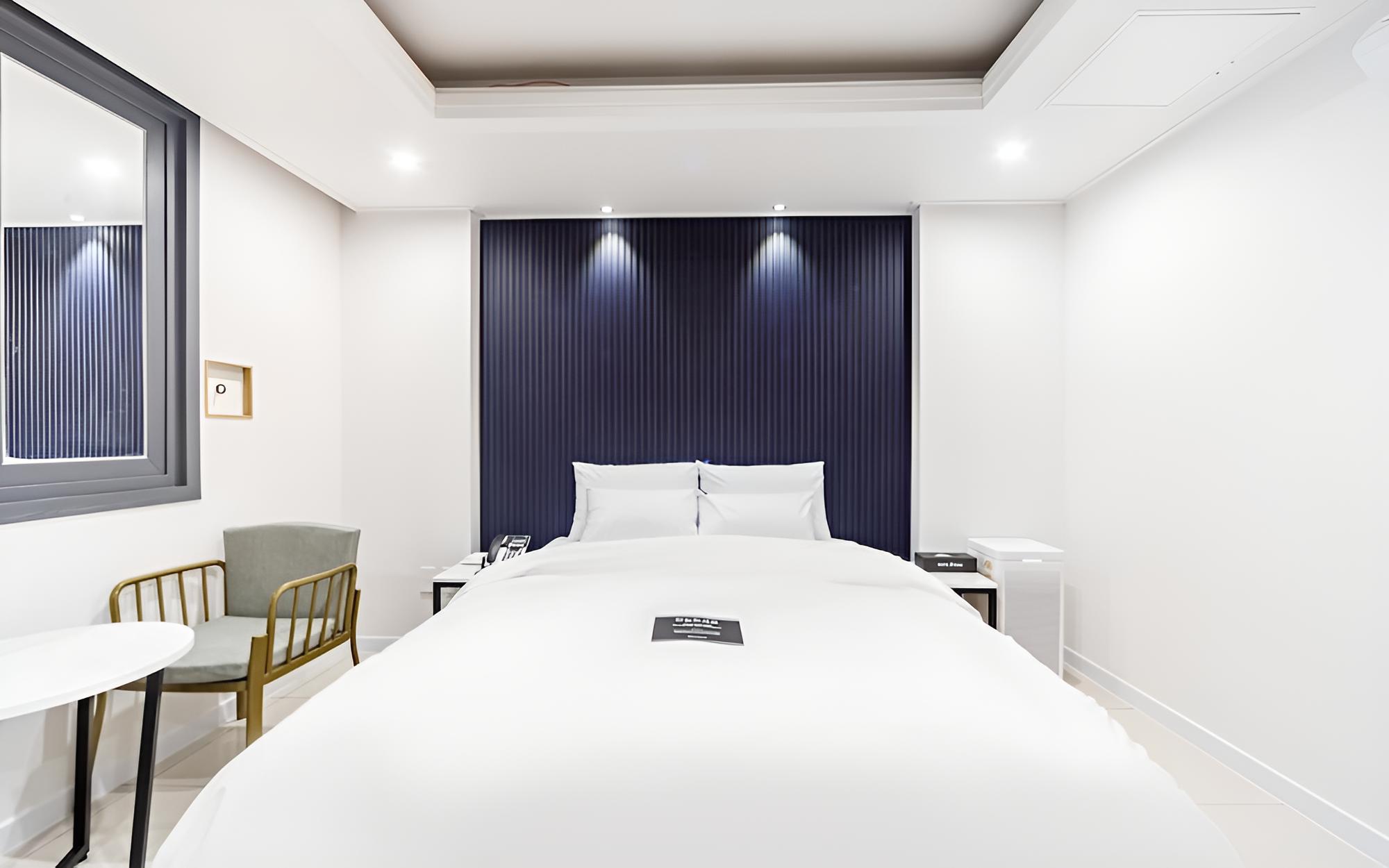 Room (Standard (non-smoking equipped with A) - Photo 5