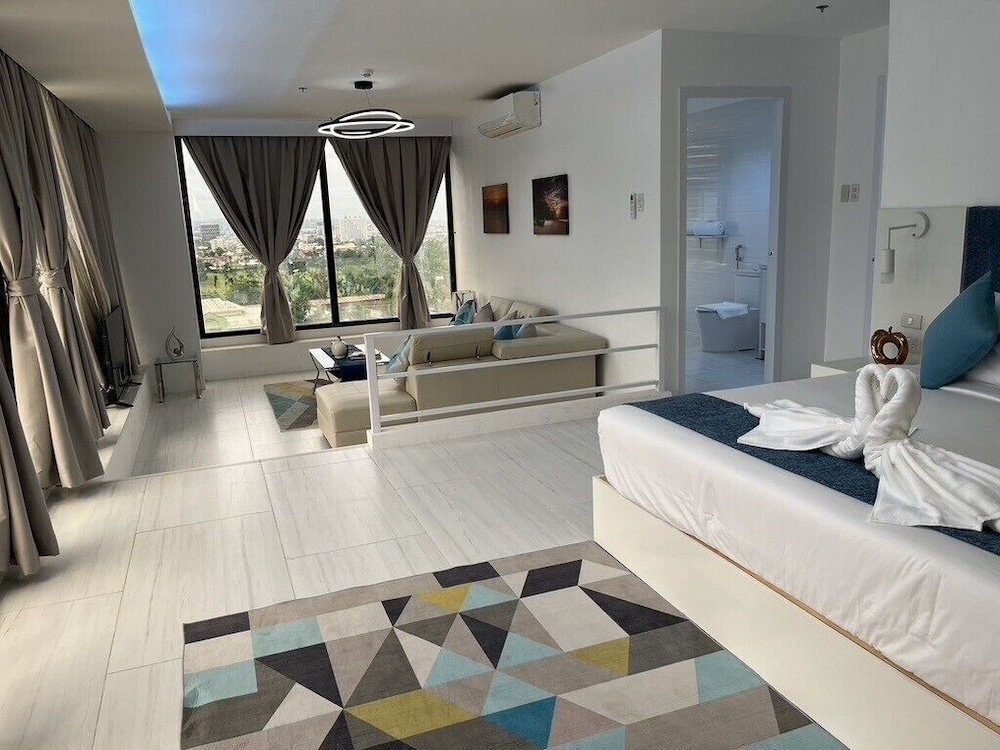 Premier Penthouse - Photo 4
