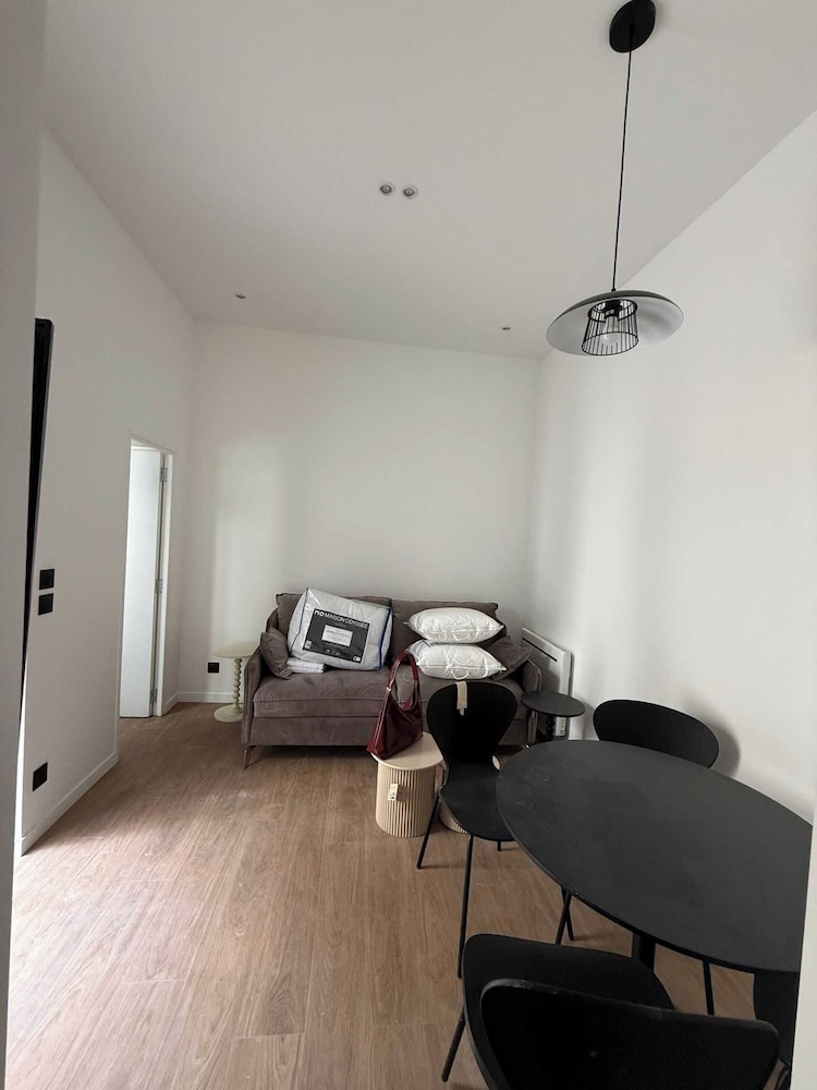 Apartment photo 1
