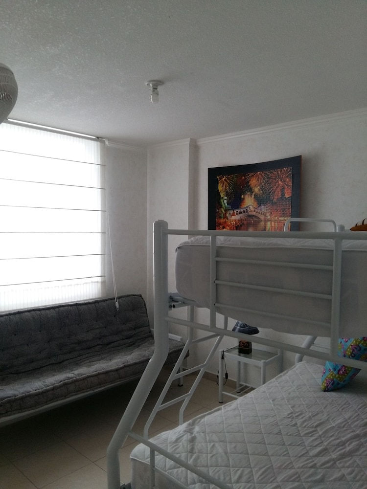 Apartment, 3  Bedrooms Non Smoking photo 1