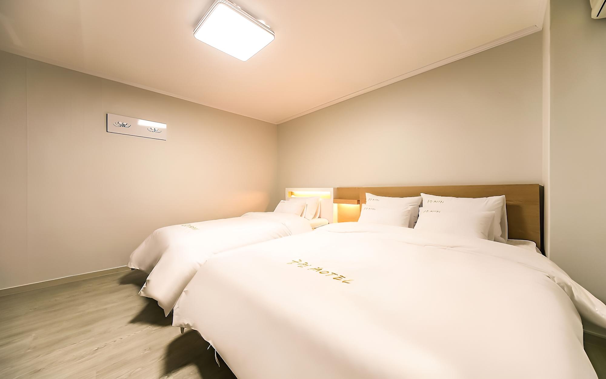 Room (Twin-3 person standard (hotel latex b) - Photo 4
