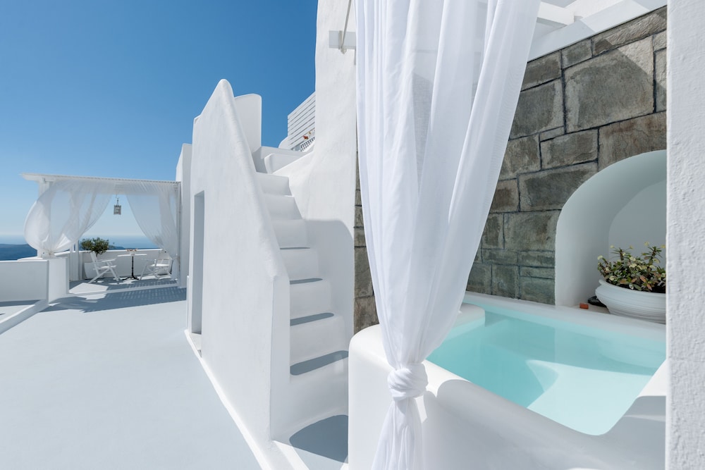 Superior Apartment (Outdoor Hot Tub) - Photo 23
