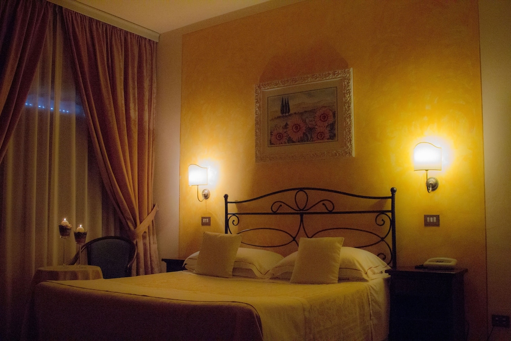 Superior Double Room - Photo 10